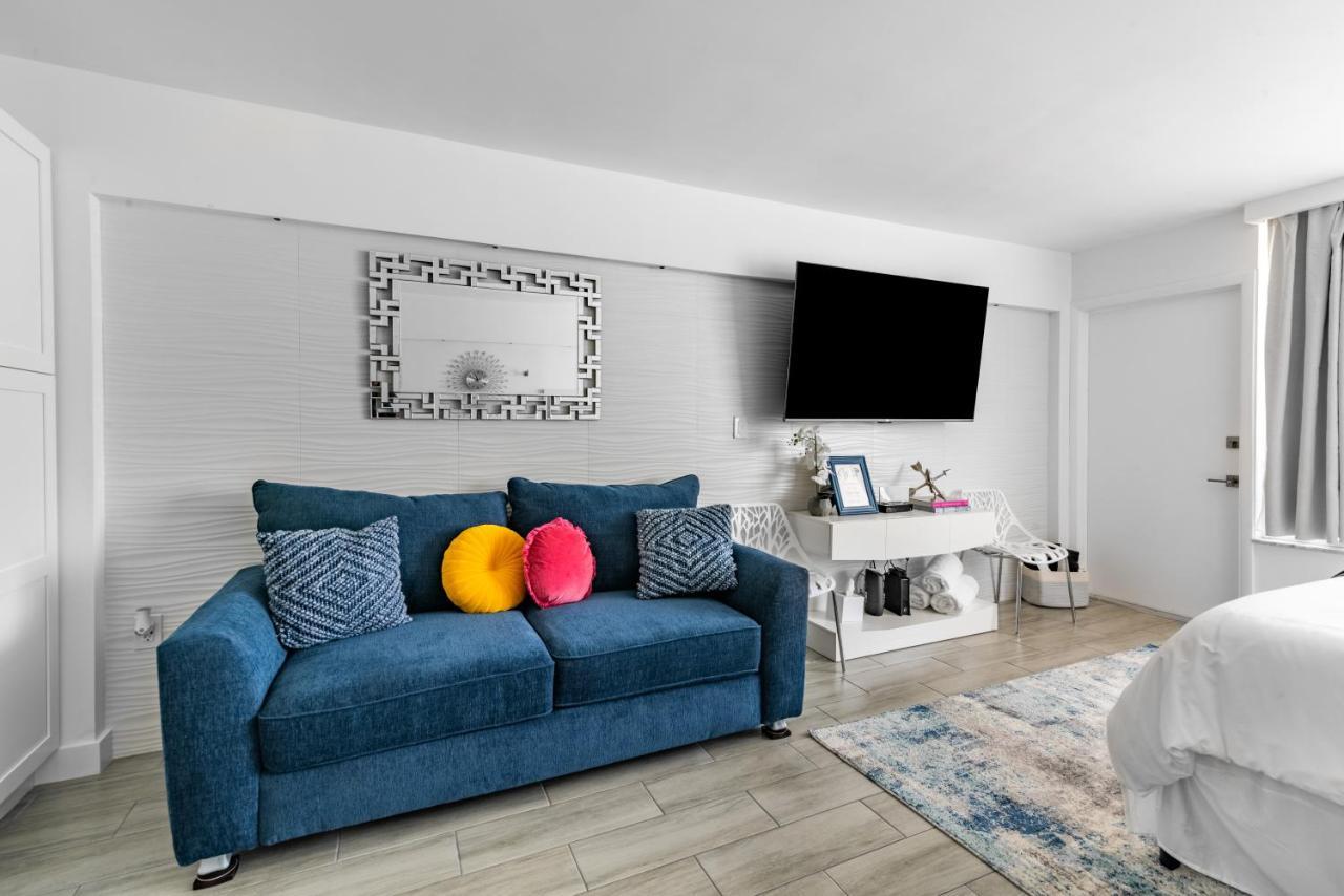 Ferienwohnung Newly Renovated Oceanfront Studio W/ Balcony - Daytona Beach Exterior foto