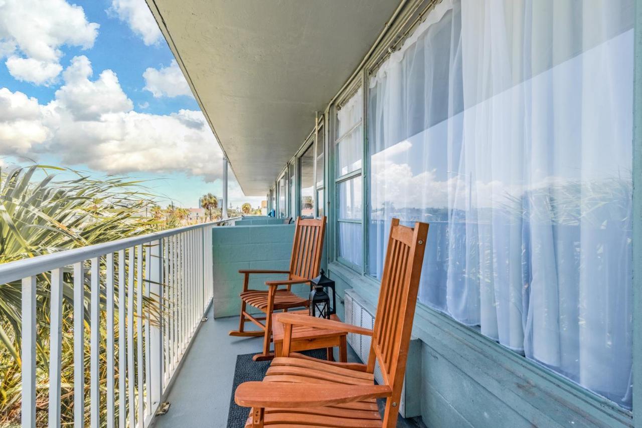 Ferienwohnung Newly Renovated Oceanfront Studio W/ Balcony - Daytona Beach Exterior foto